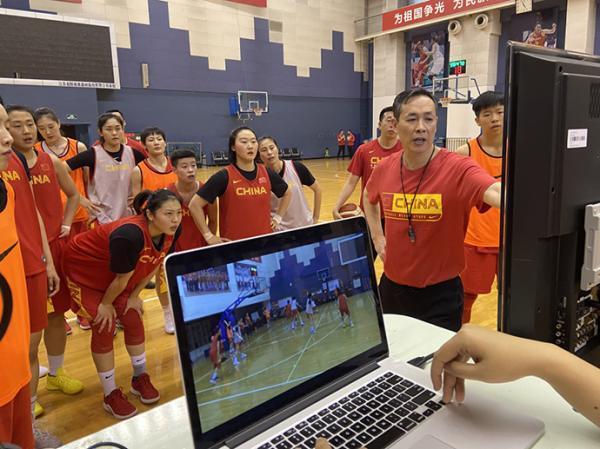 女籃比賽錄像最新，自然美景下的籃球之旅