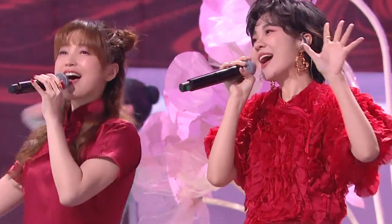 何炅最新照片，自然之旅的心靈探索，尋找平和寧靜的旅程