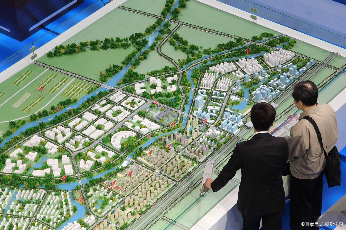 明覺2024最新規(guī)劃，家的溫馨與友情紐帶，未來生活的奇妙展望