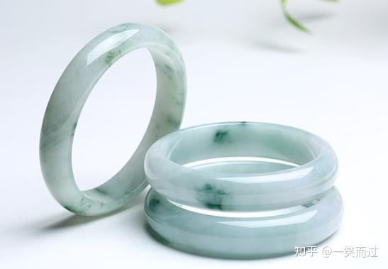 2024最新款手鐲,探秘小巷中的寶藏，2024最新款手鐲