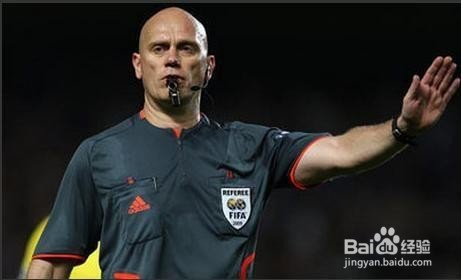 最新足球裁判手勢圖解，小裁判的日常趣事與友情紐帶，揭秘足球裁判手勢的魅力