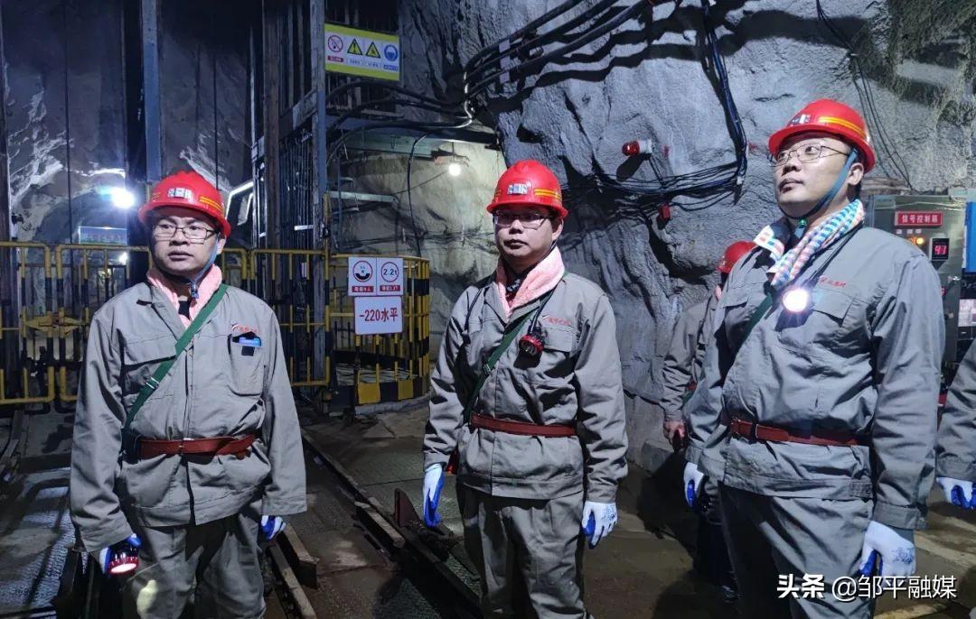 最新煤礦外包隊招工信息，開啟礦業(yè)職業(yè)之門
