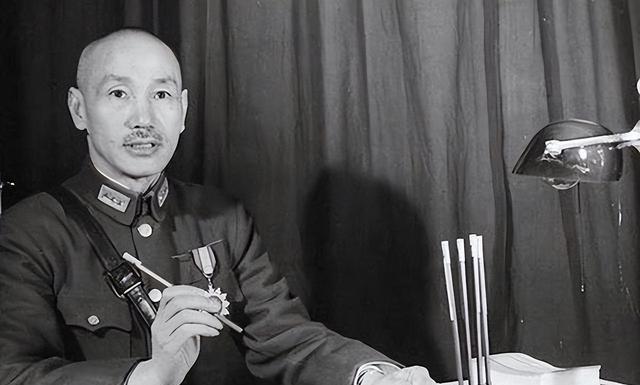 流行詞語最新動態(tài)2024，小巷深處的隱藏瑰寶亮相街頭潮流前線