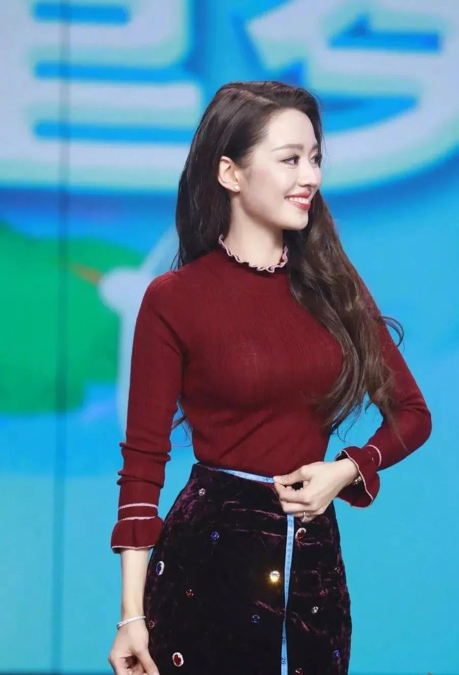 最新女星視頻，星光變化中的自信與成就力量