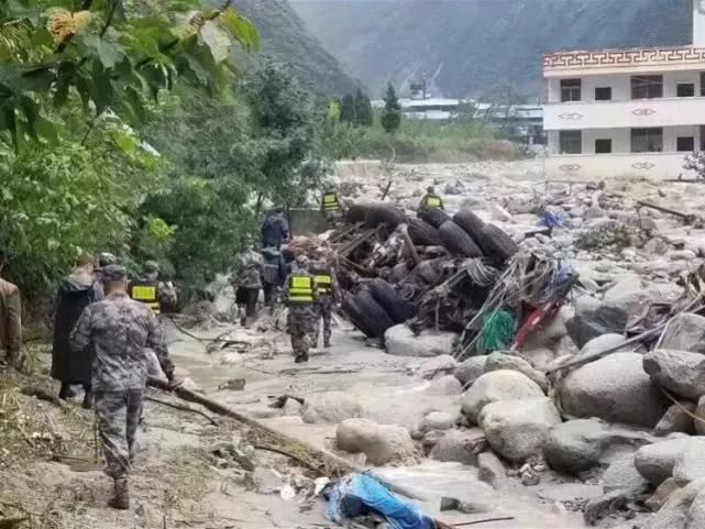 ??紅蟲災(zāi)害來襲，守護(hù)家園，行動(dòng)刻不容緩！