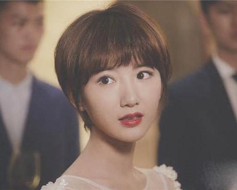 最新網(wǎng)紅短發(fā)造型詳解，時尚短發(fā)打造步驟指南與照片參考