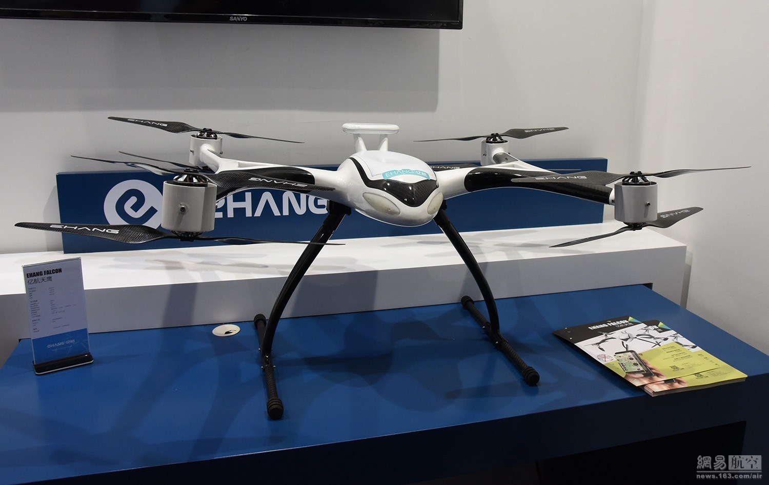 無人機(jī)表演價格揭秘，背景、發(fā)展及其在特定時代的地位影響