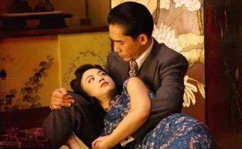 飲食男女演員，舞臺到人生的蛻變與自信的魔力