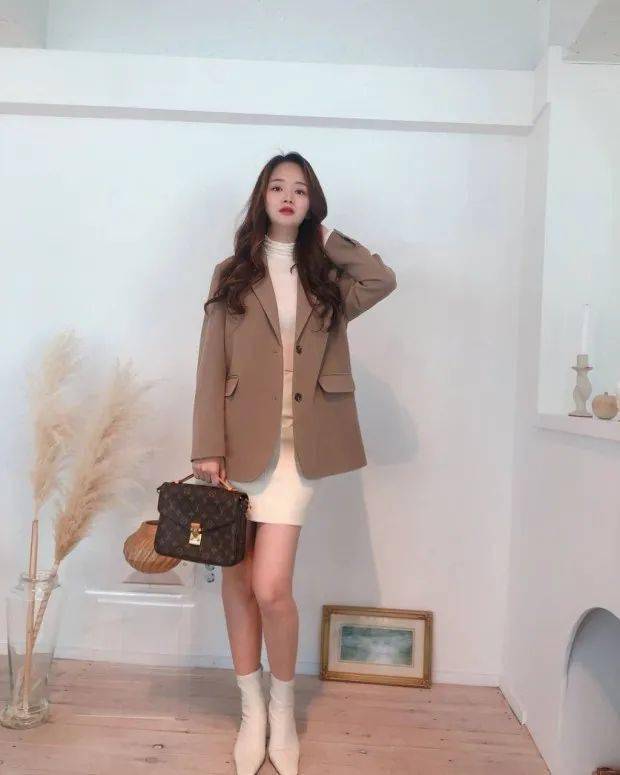 韓國新晉女主播作品探秘與欣賞，領(lǐng)略精彩瞬間