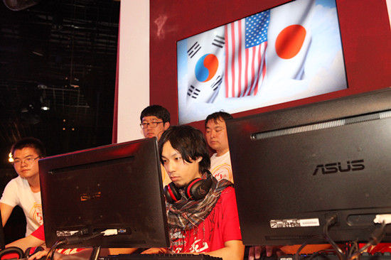 中日搏擊最新動態(tài)，如何學(xué)習(xí)與提升搏擊技能的全面解析