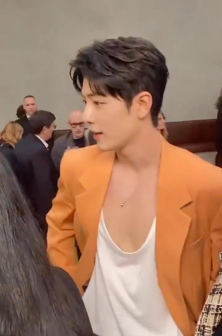 肖戰(zhàn)最新動態(tài)揭秘，獲取肖戰(zhàn)最新資訊的全方位指南