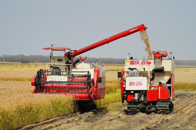 最新農(nóng)業(yè)機(jī)械探秘，小巷深處的農(nóng)業(yè)黑科技揭秘