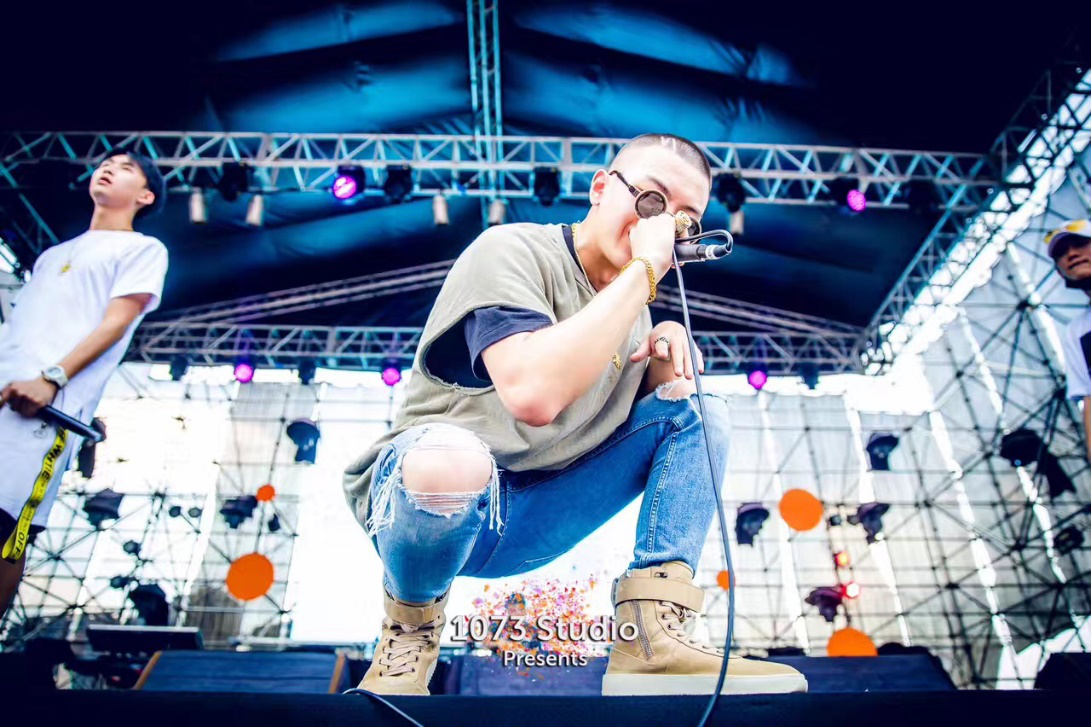 品冠新歌發(fā)布，自信成就夢想，正能量點(diǎn)亮人生之歌