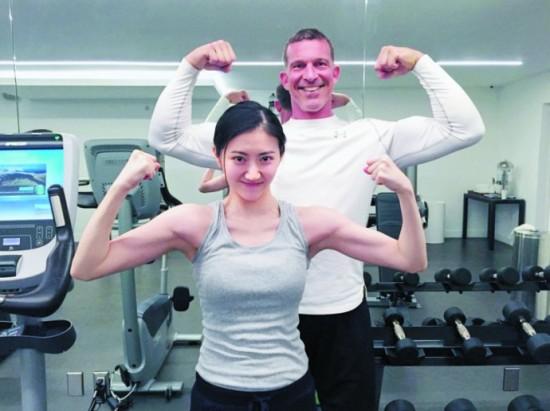 景甜專訪星光璀璨，展現(xiàn)時代影響力