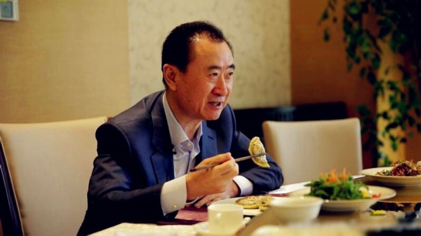 王健林引領(lǐng)科技革新，重塑生活體驗(yàn)，科技巨擘展望未來(lái)新篇章