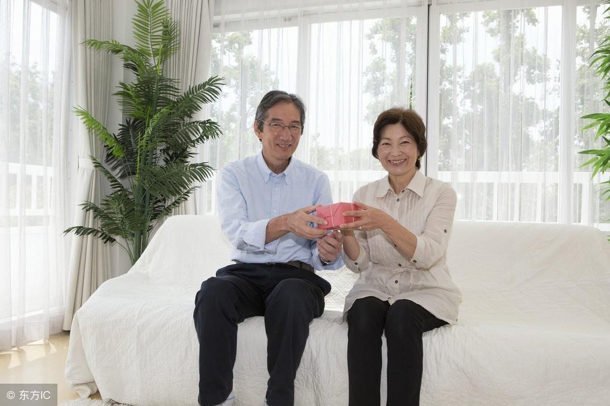 最新挖雞眼視頻，小巷深處的獨特挖雞眼之旅探索