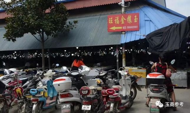 鎮(zhèn)平貼吧科技新品亮相，體驗(yàn)未來生活新紀(jì)元最新動(dòng)態(tài)