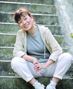 龍應(yīng)臺最新作品，現(xiàn)代社會的文化反思與人性探索之旅