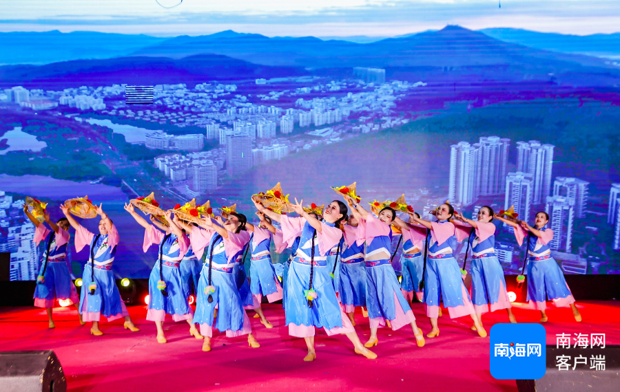 廣場(chǎng)舞2025最新風(fēng)潮，舞動(dòng)你的世界！?