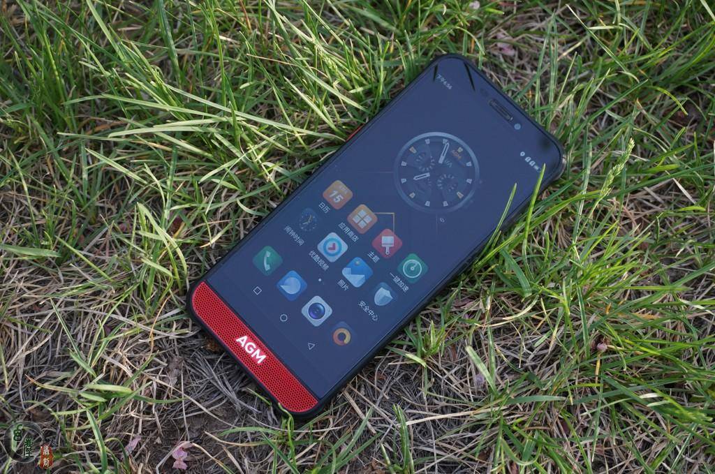 重磅新品手機(jī)亮相，科技魅力一網(wǎng)打盡！