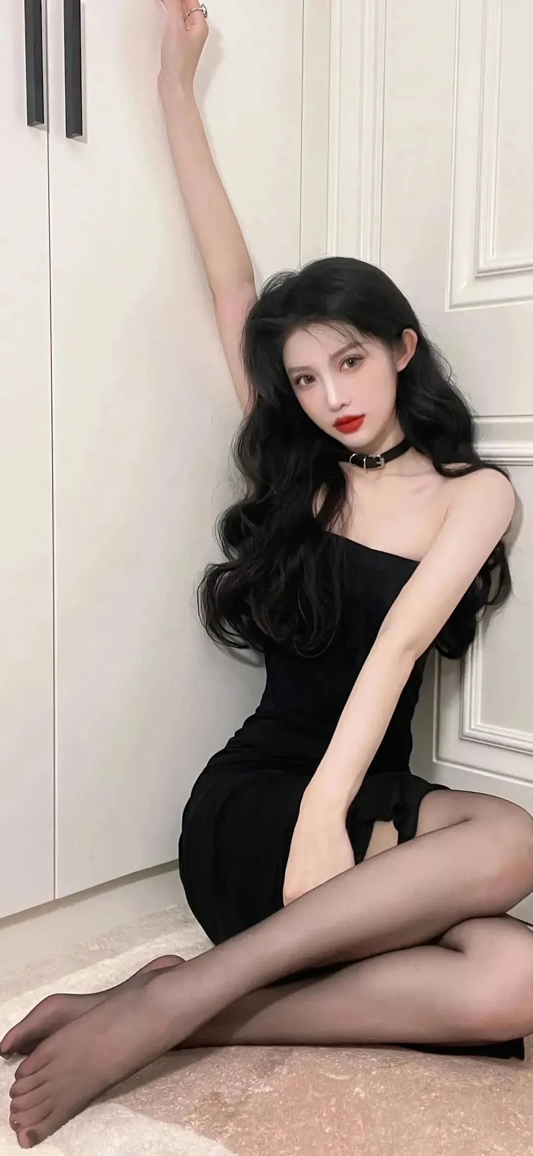 時(shí)尚美女圖片精選，最新潮流盡收眼底