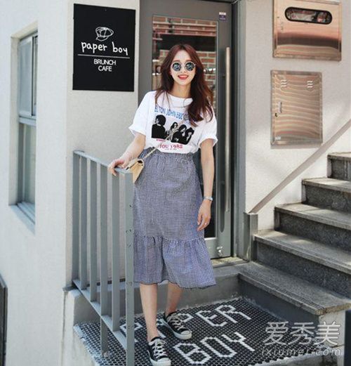 韓國(guó)最新流行趨勢(shì)與觀點(diǎn)探析，時(shí)尚T臺(tái)展現(xiàn)最新風(fēng)尚