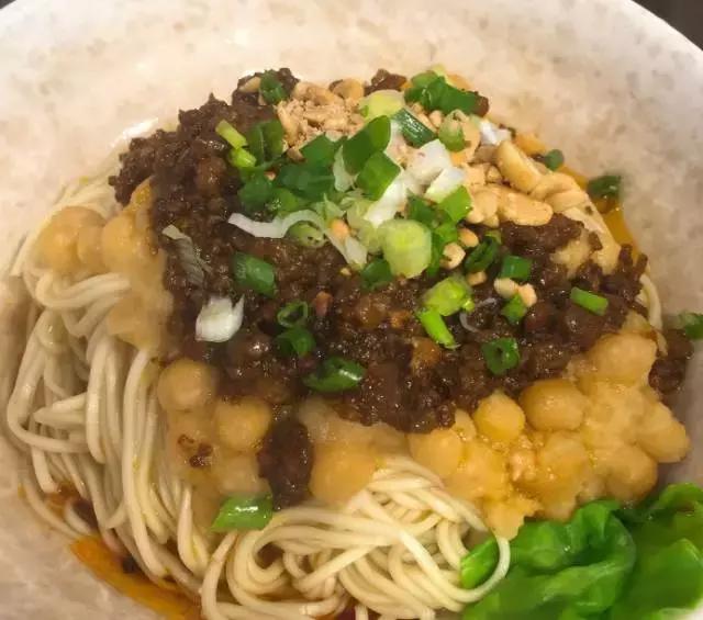 最新重口話題深度論述，揭示觀點(diǎn)與探討熱議