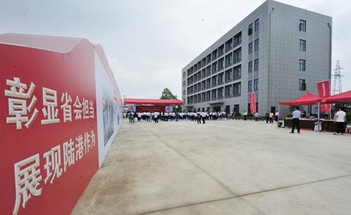 向塘最新動(dòng)態(tài)，科技重塑生活，未來(lái)之光體驗(yàn)之旅