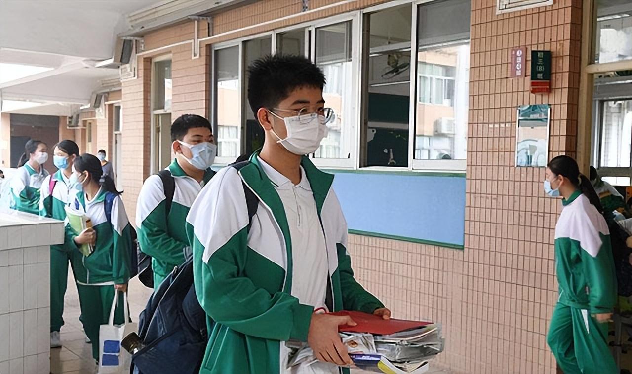 最新暴雨通知，科技智能守護安全，生活無憂預警通知